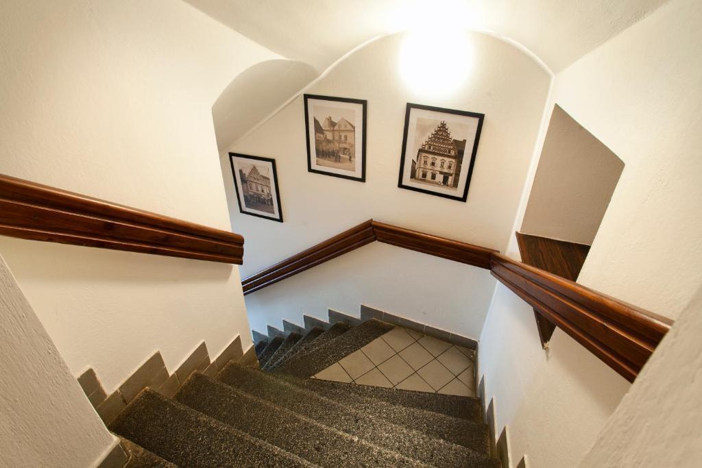 Penzion A Restaurace Modra Ruze Tábor Extérieur photo